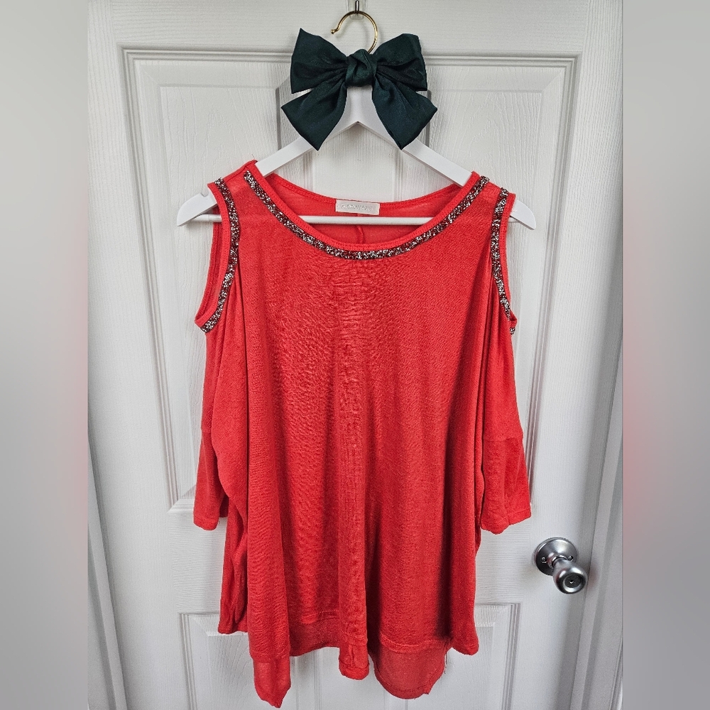 Flamant Rose Cold-Shoulder Top – Coral – Size M